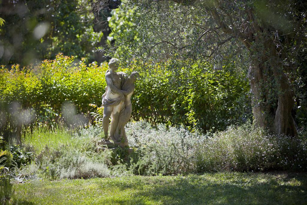 Le Manoir De L'Etang Hotel Mougins Exterior photo